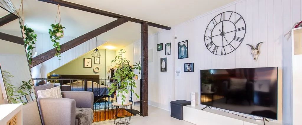 Maisonettewohnung mit Einbauküche für eine Person - Photo 1