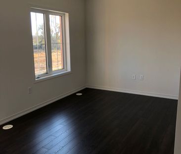 For Lease - 2641 Deputy Minister Path, Oshawa, Ontario - Photo 1