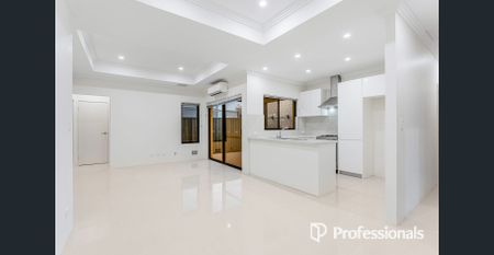 Modern, Low-Maintenance Living in a Prime Location - Photo 5