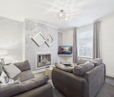 2 bedroom terraced house to rent - Photo 1