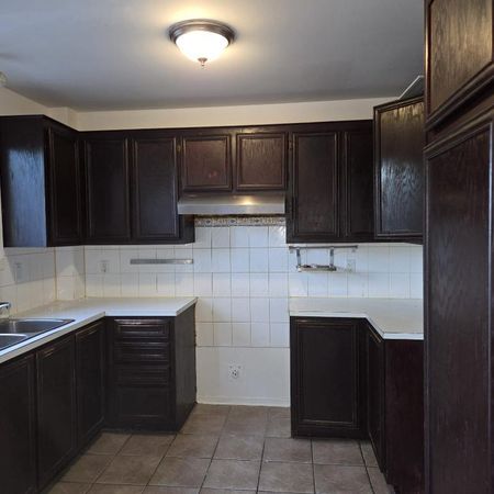 Appartement triplex 5 1/2 Longueuil - Photo 3