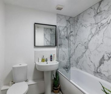 10 Lesley Plaza, Belfast, BT9 6JN - Photo 4