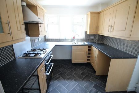 Elmete Avenue, Sherburn In Elmet, Leeds - Photo 3