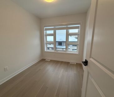 For Lease - 35 John Canning Way, Markham, Ontario - Photo 1