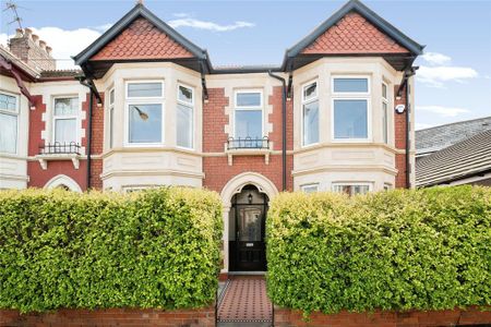 1 bedroom in a house share to rent - Photo 2