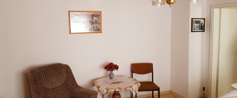 Helle Obergeschoss-Wohnung in Meuselwitz ab Januar zu vermieten! - Photo 1