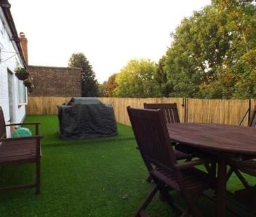 Room in a Shared Flat, London, E11 - Photo 6