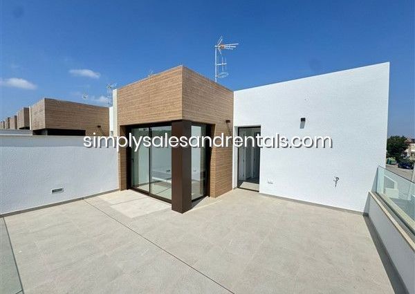 Villa in Algorfa, for rent