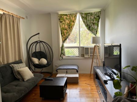 Christies Beach - Photo 2