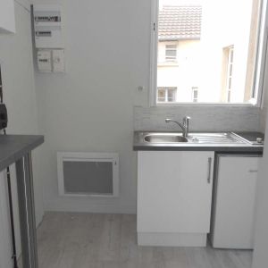 STUDIO ST GERMAIN EN LAYE - 1 pièce(s) - 19.68 m2 - Photo 2