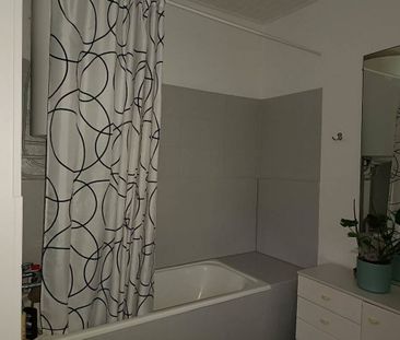 Charming 2-room apartment furnished in Gals - Photo 6