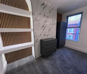 3 bedroom terraced house to rent - Photo 4