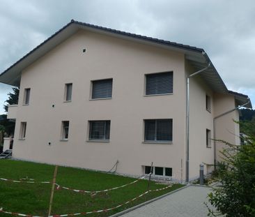 Charmante 5.5-Zimmer Wohnung mit Balkon und Sitzplatz in familienfr... - Foto 3