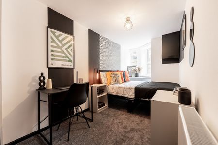 Room in a Shared Flat, Headingley Avenue, LS6 - Photo 4