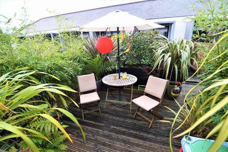 2 bedroom terraced house to rent - Photo 2