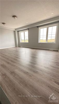 For Lease - 1694 Maple Grove Road, Stittsville - Munster - Richmond, Ontario - Photo 1