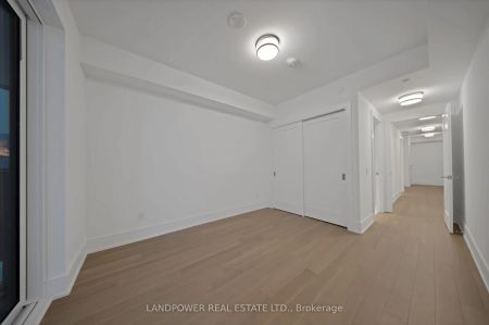 155 Merchants' Wharf #215 - Photo 5