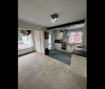 4 Bed Semi-Detached House, Brushfield Road, B42 - Photo 1