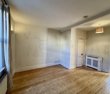 2 bedroom end of terrace house to rent - Photo 3