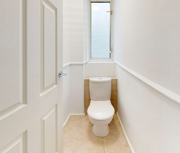 Semi-detached house to rent on - Photo 2