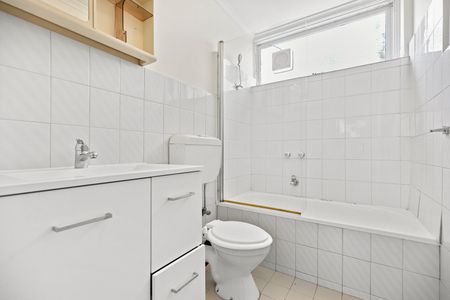 12/10A Mason Street, Hawthorn VIC 3122 - Photo 5