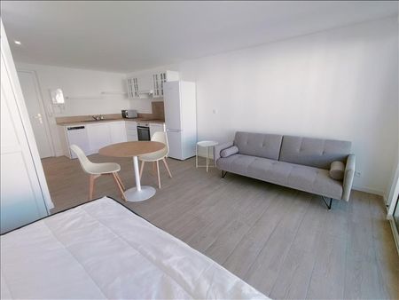 1 pièce - Meublé - 31,9 m² - 3ème étage - Colocation non autorisée - Photo 2