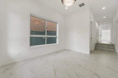 40 University Drive, Campbelltown NSW 2560 - Photo 4