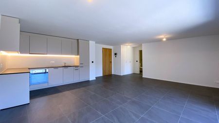 Nice 2.5 room apartment, as new - Photo 2