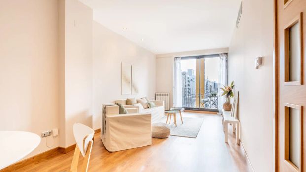 Piso de alquiler en Plaza de España, Alfonso - Foto 1