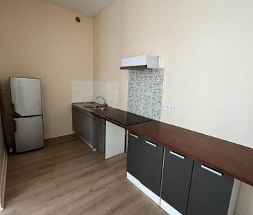 Location Appartement 2 pièces 46m² ST ETIENNE 42000 - Photo 4
