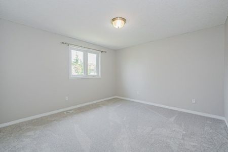 For Lease - 5 Camm Crescent, Guelph, Ontario - Photo 4