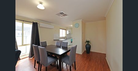 3 Bedroom Home Close To Schools - Photo 2