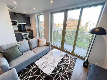 1 bedroom flat to rent - Photo 2