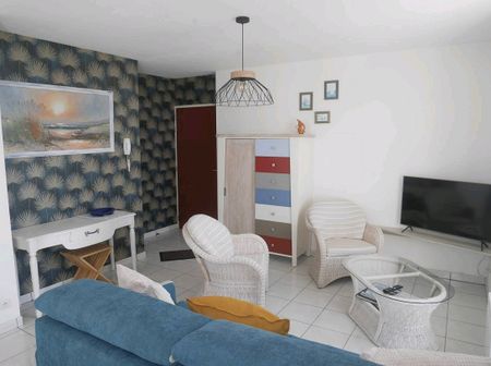 Location Appartement 2 pièces 49m² - Photo 2