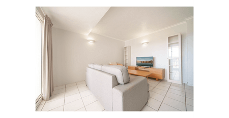 Furnished -Short Lease - Secure Townsville City CBD Apartment - Photo 2