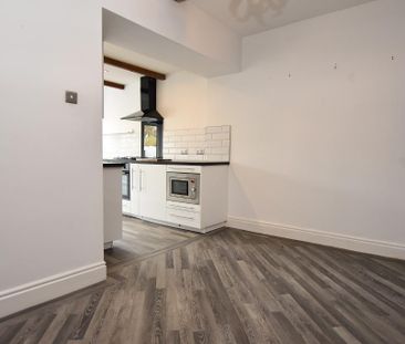 2 bedroom terraced house to rent - Photo 6