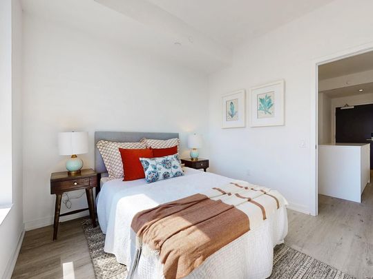 For Lease - 4365 Bloor Street Unit# 525, Toronto, Ontario - Photo 1