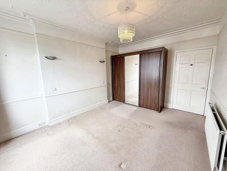 3 bedroom apartment to rent - Photo 4