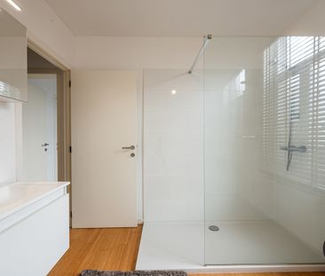 Lichtrijke gerenoveerde hoekwoning te Gent - Photo 6