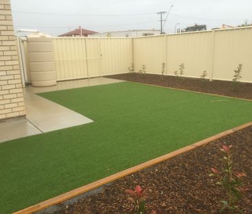 Low Maintenance Home - Photo 6