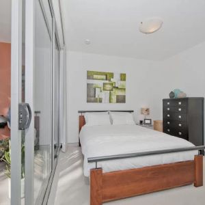 MGM MARTIN – ONE BEDROOM APARTMENT (TO BE FRESHLY PAINTED AND BRAND NEW CARPET TO BE INSTALLED) - Photo 2