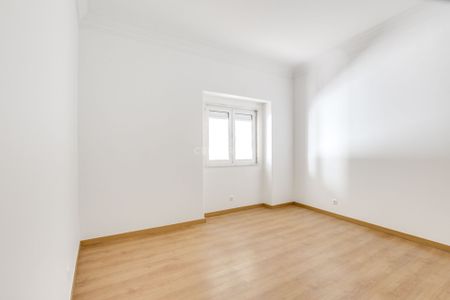 Apartamento T2+1 Com BOX para Arrendar no centro de Vila Franca de Xira - Photo 4