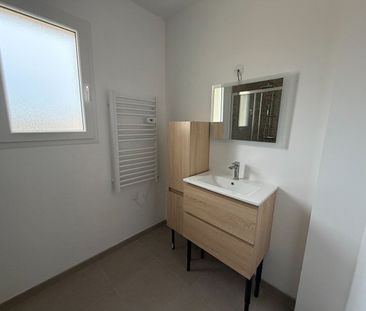 Location Maison 4 pièces 80m² - Photo 6