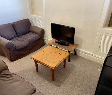 4 bedroom house to rent - Photo 3