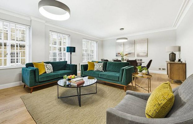 3 bedroom flat to rent - Photo 1