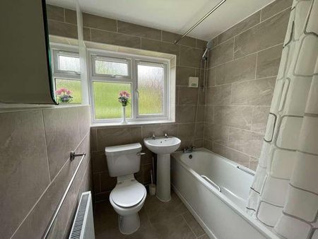 Gentle Court, Baldock, SG7 - Photo 3