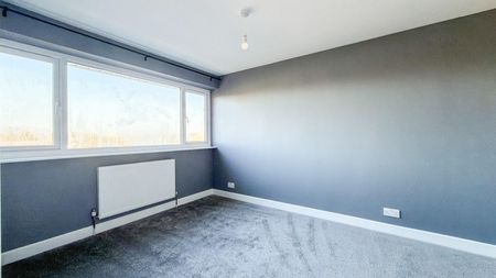 3 bedroom House To Let - Photo 5