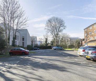 Christchurch Avenue, West Hampstead, NW6 - Photo 2
