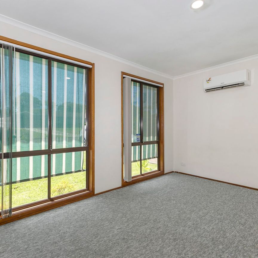 28 Michael Hill Avenue, Woodberry. - Photo 1