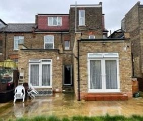 Studio Flat, Sidney Avenue, N13 - Photo 1